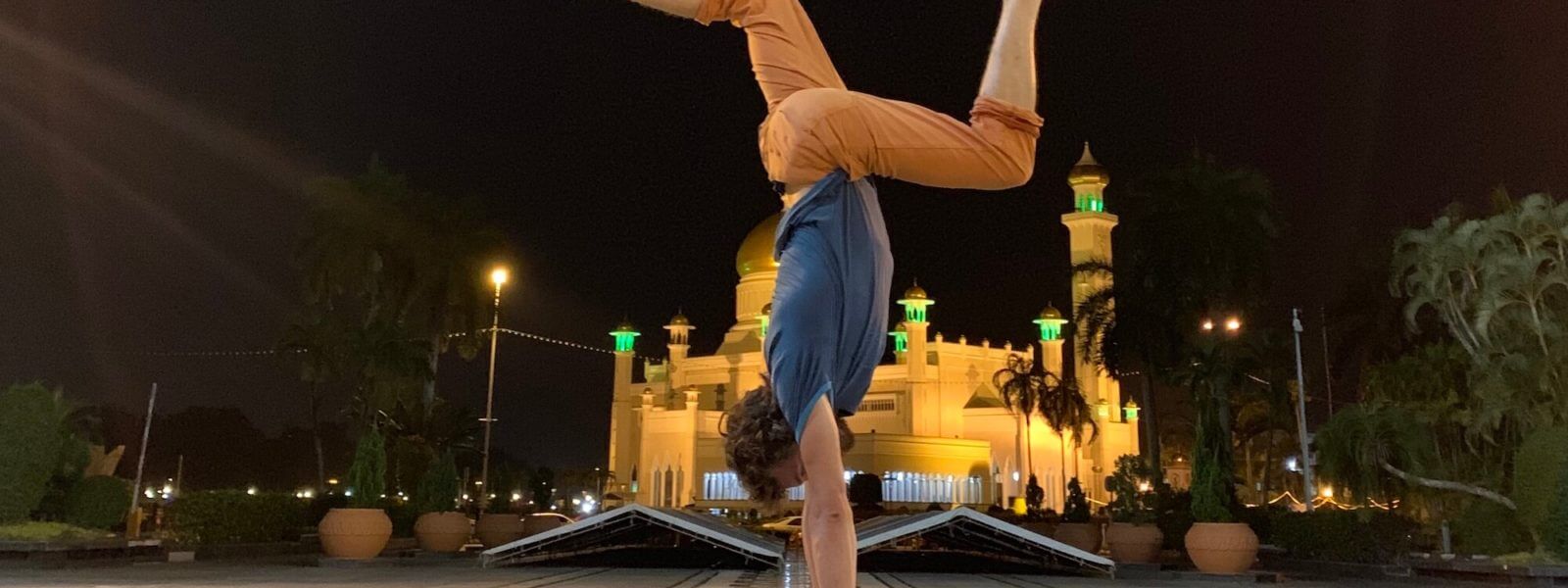 Unglaubliche Handstandskills gesammelt in einem Video