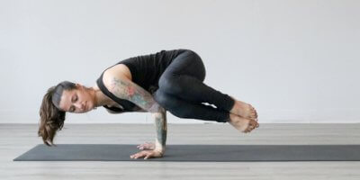 Kraftaufbau und Flexibilität durch Yoga Yoga als ganzkörper Workout